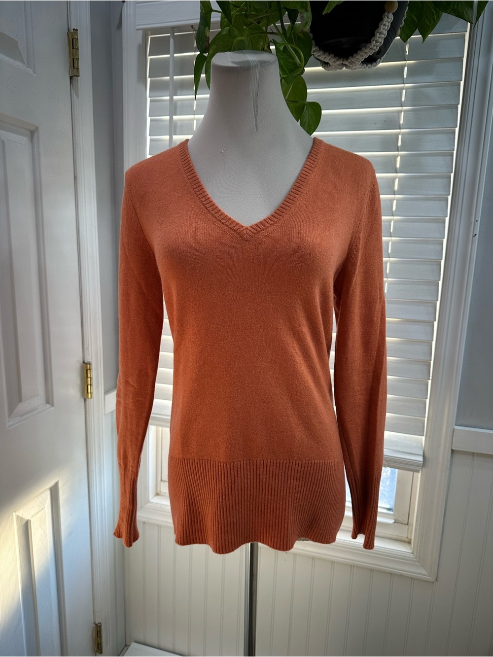 Worth V-Neck Sweater in Warm Rust Orange